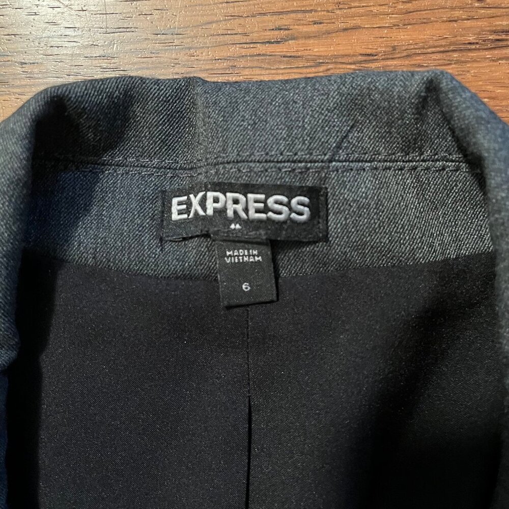 Express Grey Blazer. Size 6, 1-Button Closure - image 6